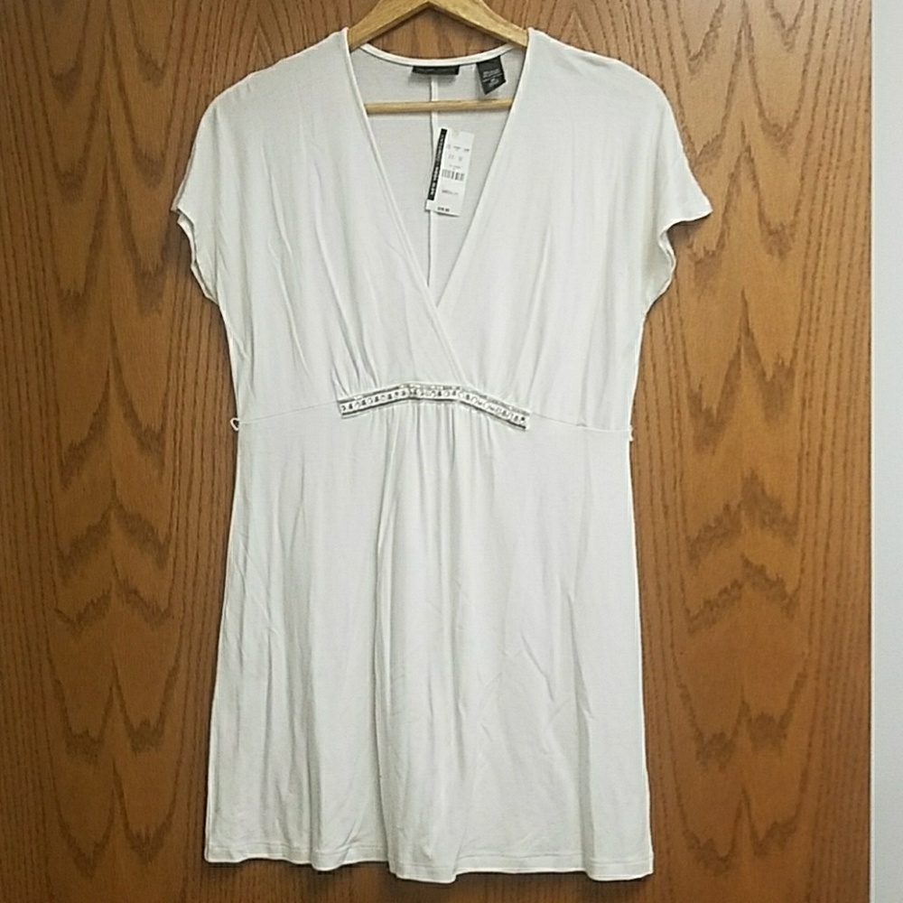 NWT White Dress w/ Bling Size: M (8/10)